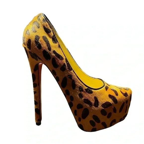Christian Louboutin Daffodile  Cheetah Print High Heels Size 38 - Picture 6 of 15